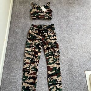 Camo Print Women's Pants & Crop Top Set